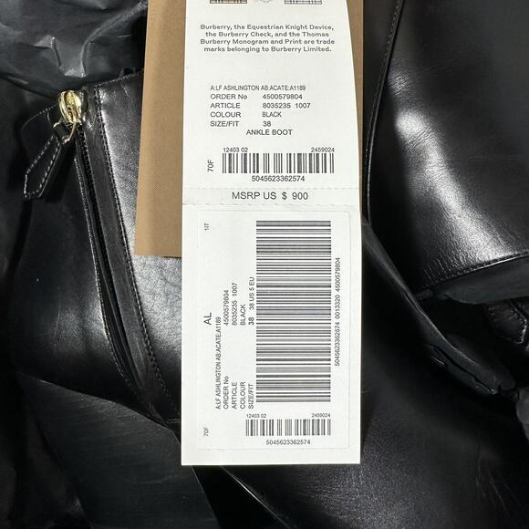 Burberry Ashlington 38/US 8 Leather Black Ankle Bootie Pointed Toe NIB $900 - Picture 11 of 11